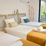 Lindo Apartamento 2 Quartos Com Patio - Batalha - Apt C
