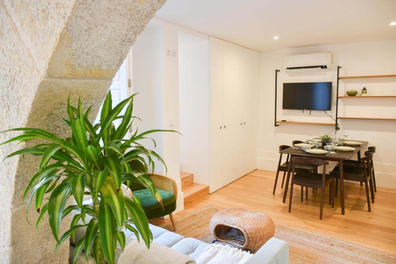 Apartment Lindo 2 Quartos Com Patio - Batalha - C *